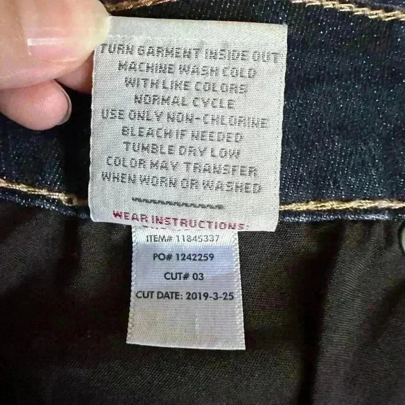 Torrid Women's Size 20 Raw Hem Cutoff Denim Shorts Dark Wash High Rise Plus Size - Picture 4 of 9